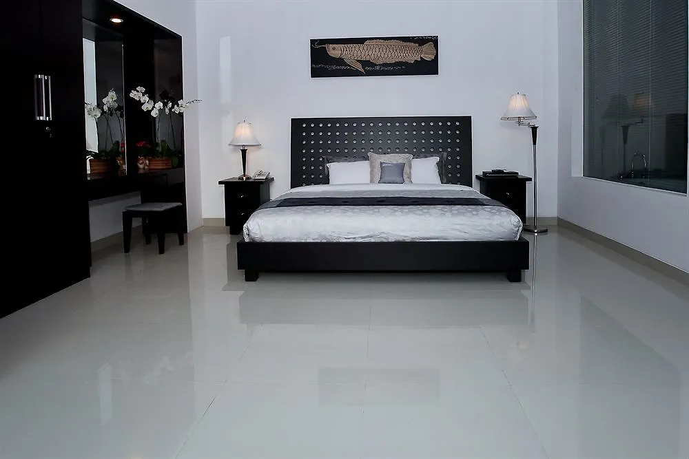 Heliconia Villa Seminyak   Seminyak (Bali)