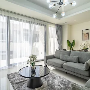https://primestay-damac-hills-2-aster-villa.dubaihotelsoffers.com
