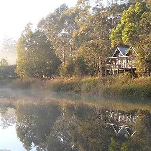 https://cloudlake-mountain-retreat.queenslandhotels.net